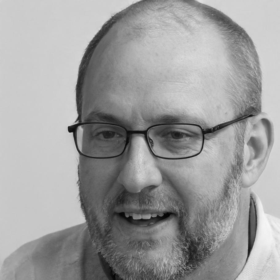Marcus Holloway, Senior Financial Analyst with 12 years experience in business statistics